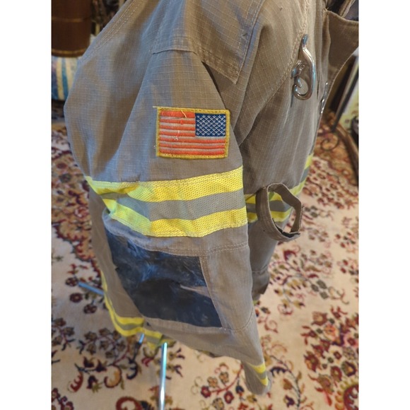 Vintage Retired Firefighter Turnout JACKET FIRE COAT USED *SHELL ONLY* 46 X 32" - Picture 5 of 10